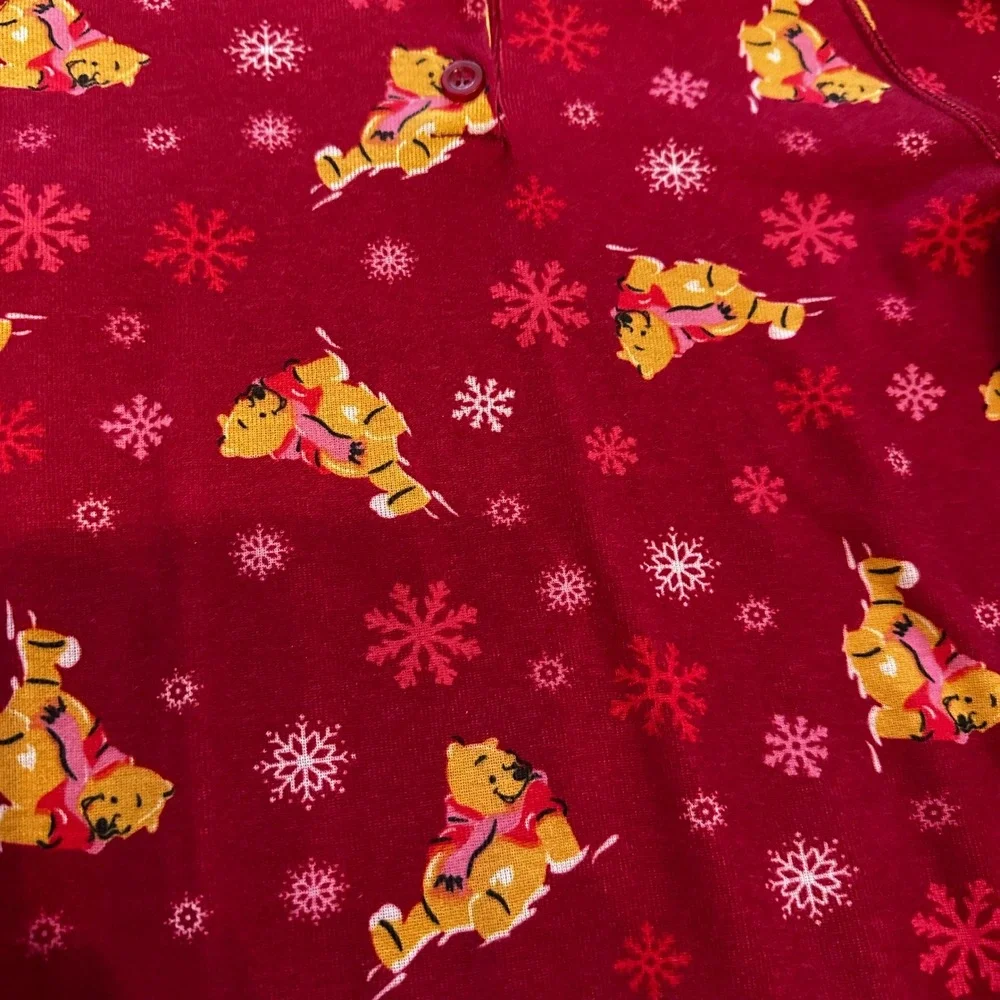 Disney Store Winnie the Pooh Sleepshirt Nightgown Red‎ Snowflake Kids Medium VTG